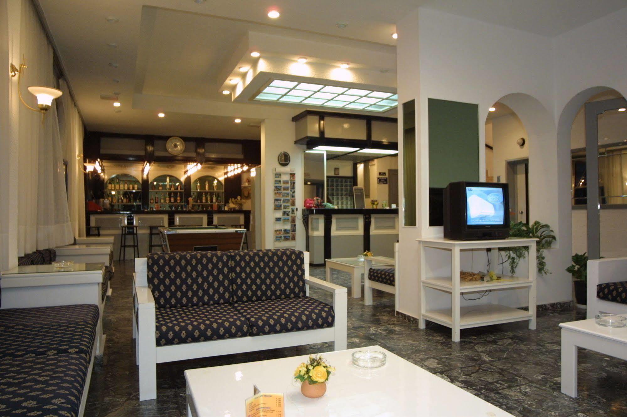 Hotel Iro Hersonissos  Dış mekan fotoğraf